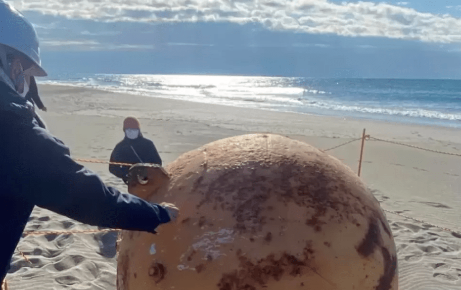 Revelaron De Qu Material Es La Bola Gigante Que Apareci En Jap N