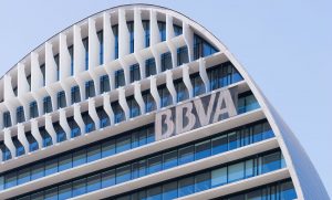 Este importante banco emite el primer bono sostenible en Uruguay