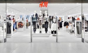 Así es como H&M quiere “resucitar” prendas usadas y venderlas como nuevas