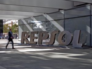 Repsol ajusta sus resultados para ser compañía cero emisiones netas en 2050