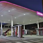 Modernas y digitales: las estaciones de servicio de Axion se renuevan con soluciones innovadoras y sustentables