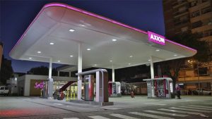 Modernas y digitales: las estaciones de servicio de Axion se renuevan con soluciones innovadoras y sustentables