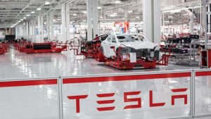 Crece a pesar de la pandemia: las acciones de Tesla se disparan en la bolsa y alcanzan un nuevo récord