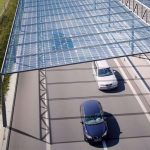 Así es la iniciativa que busca instalar techos solares en autopistas para generar energía