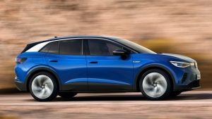 Tiembla Tesla: Volkswagen lanzó el ID.4, su primer SUV 100% eléctrico con más de 500km de autonomía