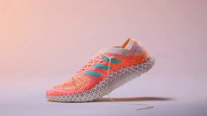 De «plástico tejido»: así son las revolucionarias zapatillas de Adidas