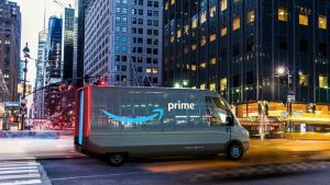 Amazon ya tiene sus vehículos de reparto 4.0: conocé por dentro sus tecnológicas camionetas