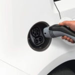 Toyota, Ford, Fiat y Renault se suben al boom de los eléctricos: qué autos te ofrecen, precios y ventajas
