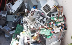 Qué es «Proyecto E Basura», la iniciativa bonaerense que busca reutilizar los residuos electrónicos