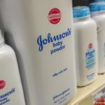 Johnson & Johnson quiere cerrar las demandas por su talco «cancerígeno»: cuánto ofreció pagar