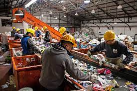 Cuántos empleos estables se pueden crear en el sector residuos y reciclajes