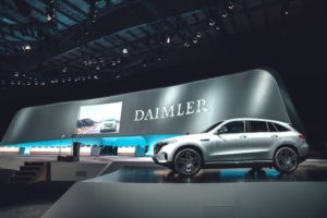 Daimler planea que todos sus autos sean eléctricos para 2030, ¿cuánto invertirá?