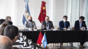 Argentina y China cierran acuerdos para inversiones verdes y compromisos de descarbonización