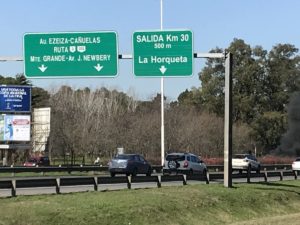 Corredores Viales lanzó un plan de forestación para la Autopista Ezeiza-Cañuelas
