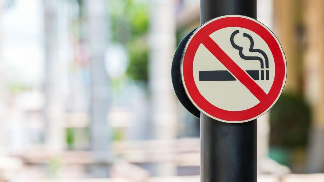 La ONU quiere que se prohíba fumar y vapear en las escuelas de todo el mundo