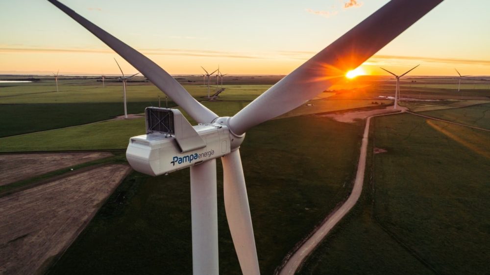 Pampa Energía lanza bonos verdes para financiar inversiones en energía eólica
