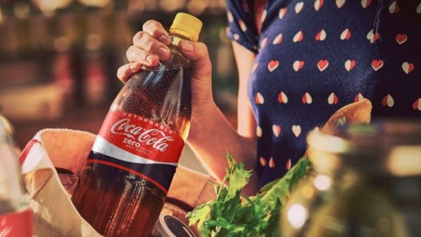 Coca-Cola lanzó una nueva botella sustentable y que se puede utilizar hasta 25 veces