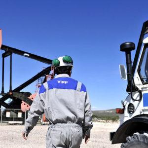 Energía autorizó a YPF a autoabastecerse de energía en su refinería de La Plata