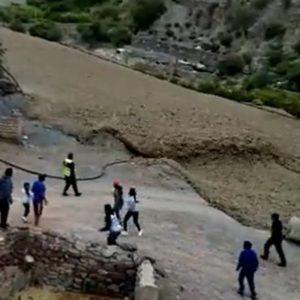 Video: un alud dejó a un pueblo de Salta «dividido en dos»