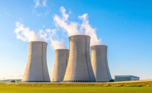 El gas y la energía nuclear son inversiones sostenibles y «verdes» en Europa