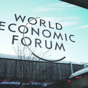 Foro Davos 2022: será presencial en mayo y tratarán el cambio climático