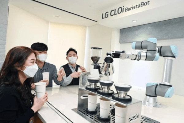 Juegos Olímpicos de Invierno 2022: así trabajan los robots que preparan café, tragos y comida