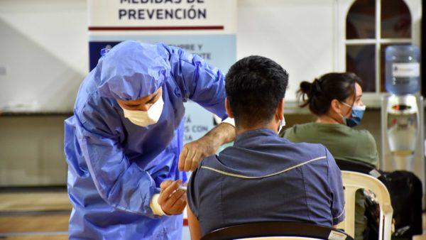 Cuarta dosis contra el Covid: Salud confirmó la fecha para darse el segundo refuerzo