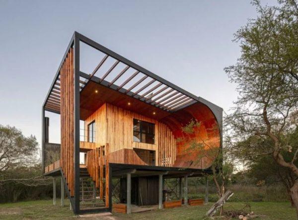 En imágenes: así es la casa 100% sustentable y con pista de skate made in Argentina