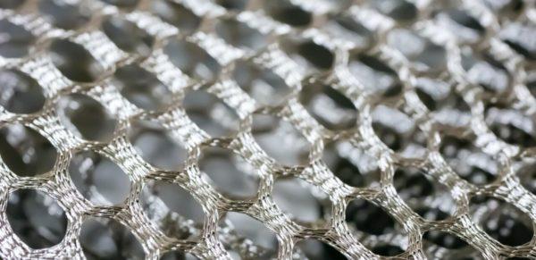 Liviano como plástico, resistente como acero: este material promete revolucionar el mercado