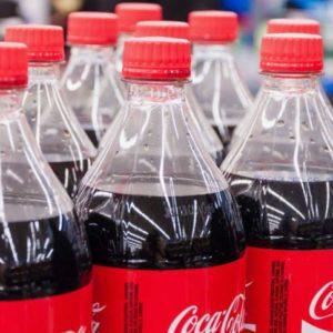 Cómo es el camino de reciclado de una botella de Coca-Cola