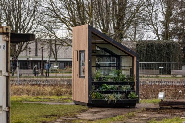 En imágenes: esta tiny office de jardín es sustentable y además ¡móvil!