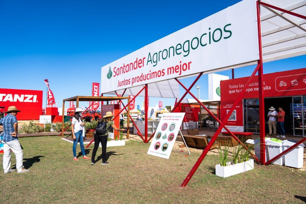Expoagro 2022: Santander ofrece financiación por 30.000 millones de pesos