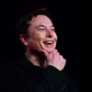 Un Gobernador nacional le hizo un particular pedido a Elon Musk: ¿Cuál fue la respuesta del flamante dueño de Twitter?