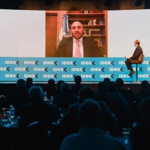 ¿Energías renovables o fósiles? A qué apuesta el sector en Argentina