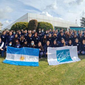 Ball busca disminuir la brecha de género en el sector industrial en Argentina, ¿cómo lo hará?