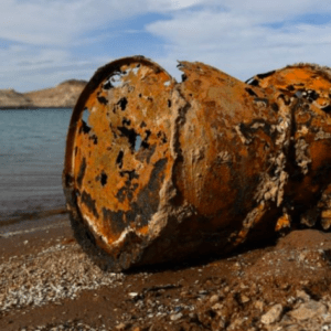 Hallazgo macabro: por la sequía, bajó el nivel de agua de un lago y encontraron cuerpos víctimas de la mafia