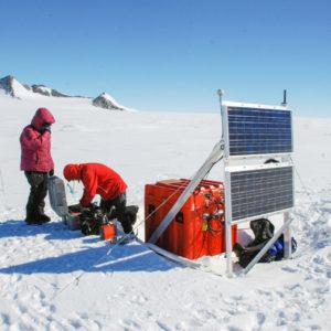 Antártida: científicos descubrieron bacterias con “superpoderes”
