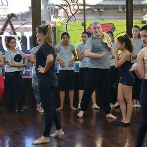Fundación Santander Argentina impulsa un programa de becas de arte y cultura para jóvenes