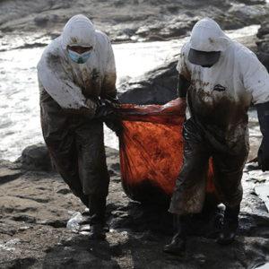 Demanda millonaria contra la petrolera Repsol por derrame de crudo