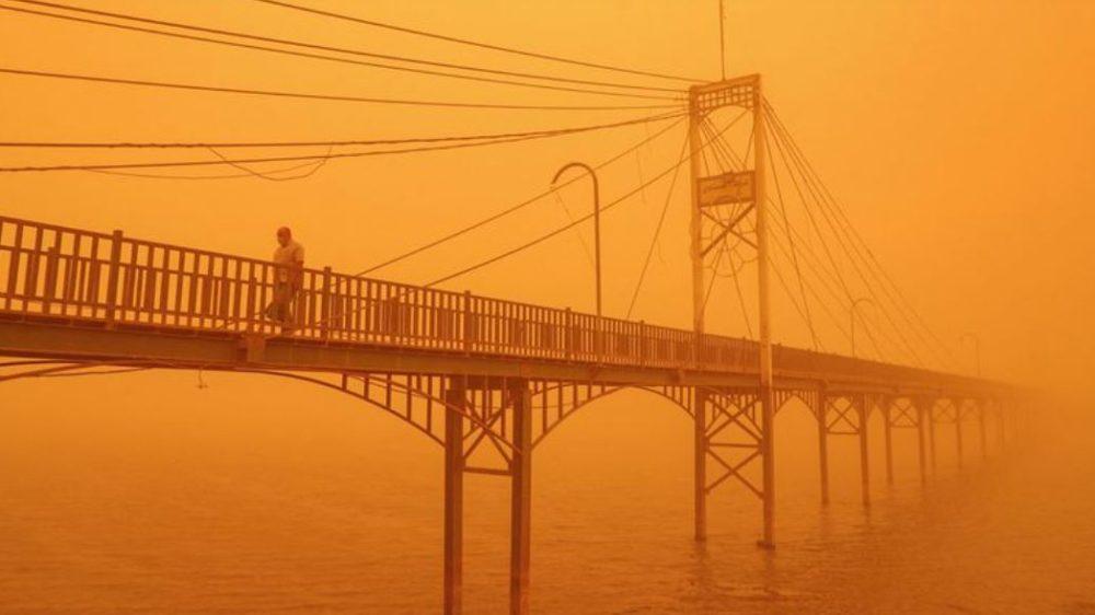Cambio climático: qué país está cubierto por una gran capa de polvo naranja y por qué