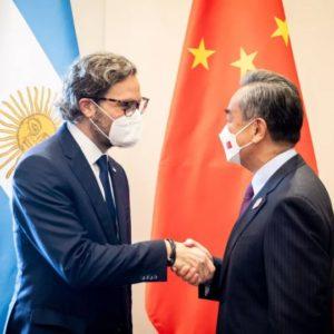 Argentina logró el respaldo de China para ingresar a los Brics