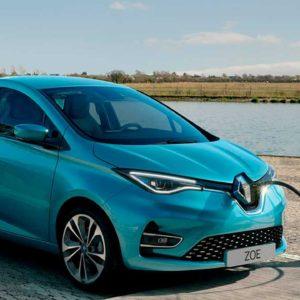 Una importante empresa de automóviles apuesta por la conversión de 100 mil autos usados a eléctricos