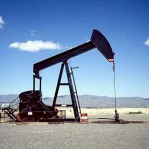 El Gobierno reglamentó el acceso a divisas para ampliar la producción de petróleo y gas