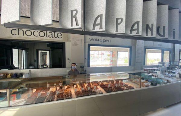 Rapanui busca empleados para sus locales y ofrece sueldos de hasta $244 mil: cómo enviar el cv