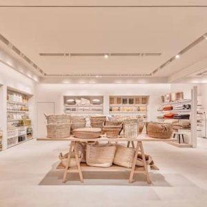 Zara Home inauguró un local que será atendido por personas con discapacidad
