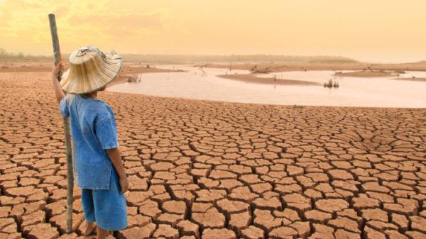 El cambio climático amenaza a mil millones de niños, según el índice anual de una ONG