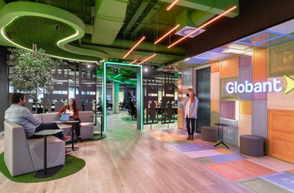 Globant busca empleados y paga sueldos de hasta $286 mil: cómo enviar el CV