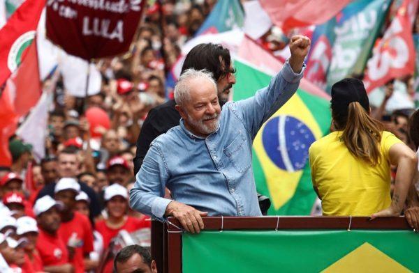Elecciones en Brasil: Lula prometió luchar por la deforestación cero en la Amazonia