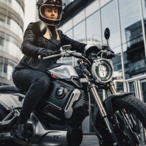 Motos eléctricas: cuáles son los modelos más buscados y cuánto salen