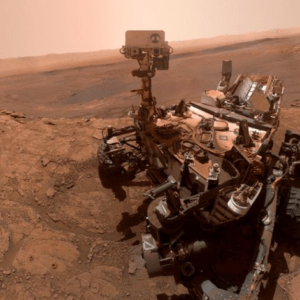En imágenes: un robot explorador de la NASA encontró un “pato” en Marte